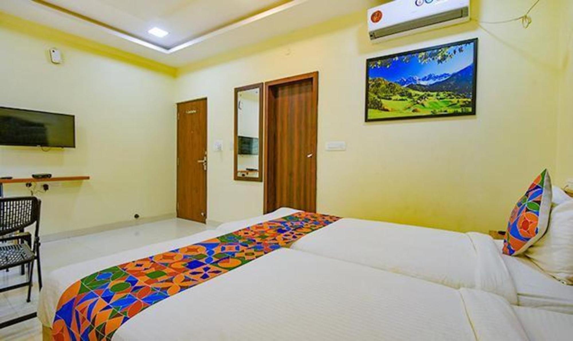 FabHotel Purple Suites Inn Bangalore Extérieur photo