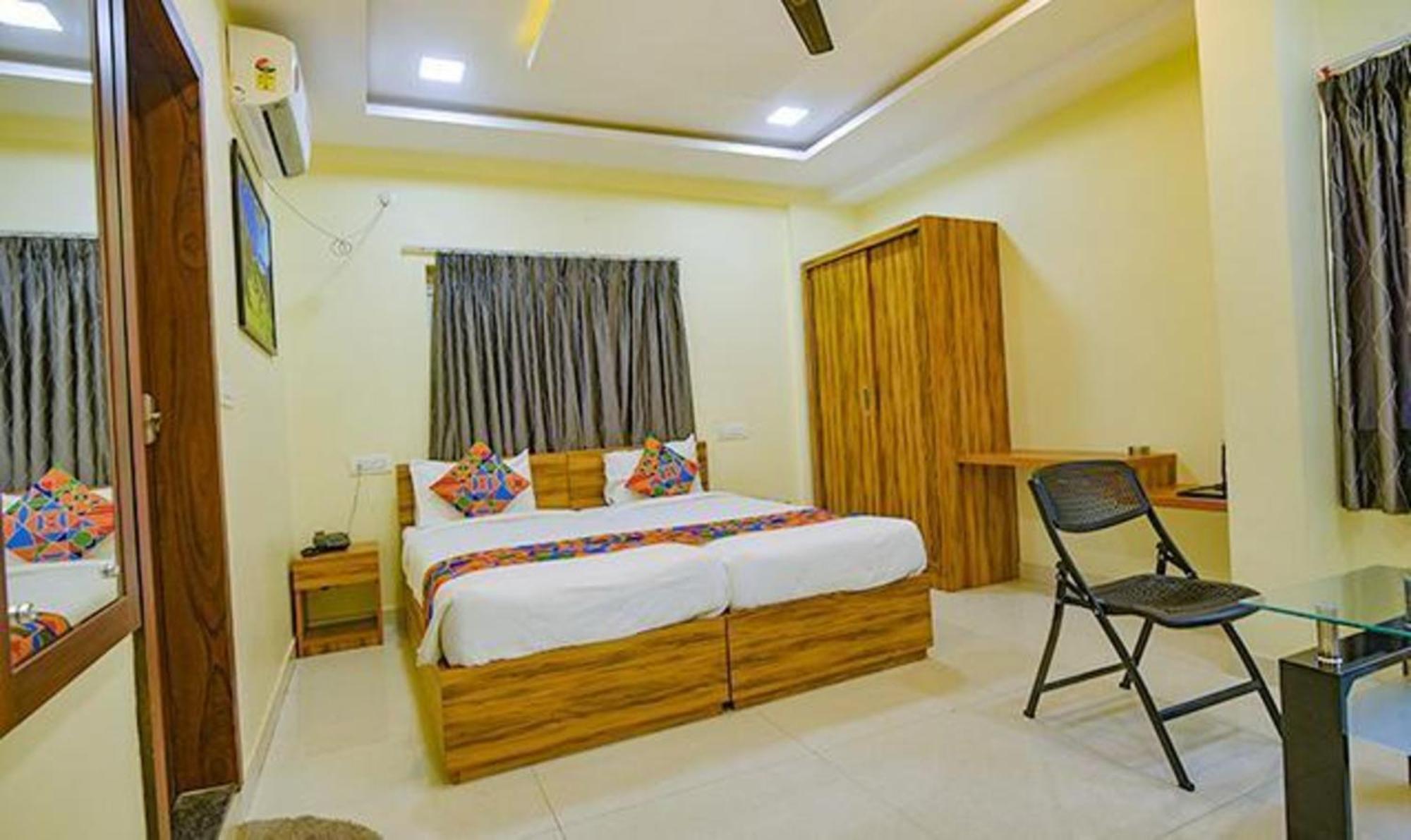 FabHotel Purple Suites Inn Bangalore Extérieur photo